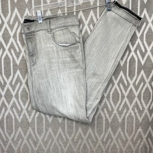 Ann Taylor Jeans Skinny Modern Fit Bleached Grey w/ Blk Hem Ankle Size: 12
